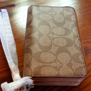 COACH NWT Signature Double Zip Wallet Brown F53937
